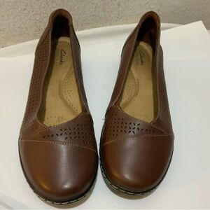 Clarks Cora Iris Leather Casual Flat  Womens 10 W  Comfort Ballet Cottage